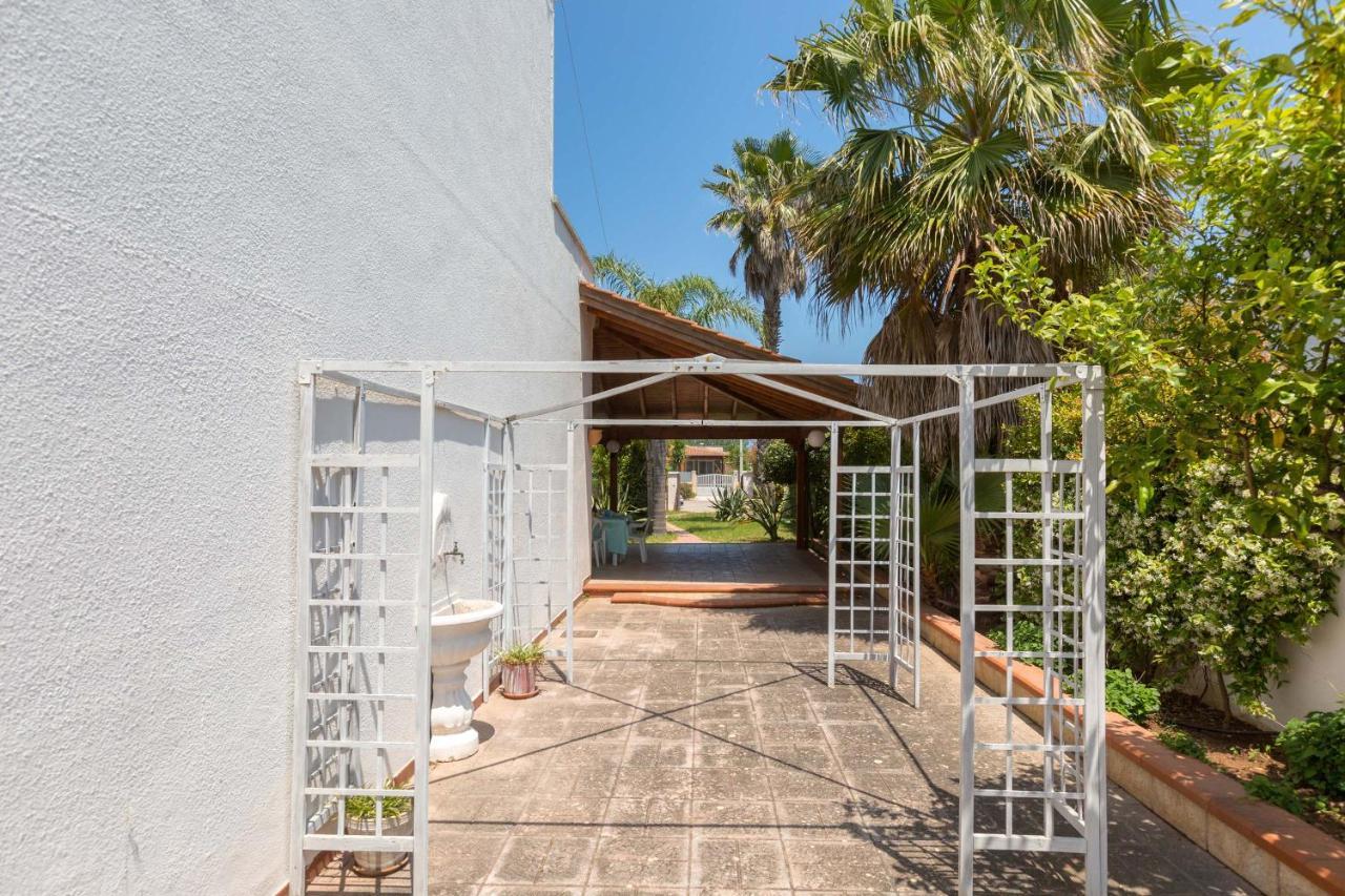 Villa Zen Garden By Barbarhouse Torre dell'Orso Luaran gambar